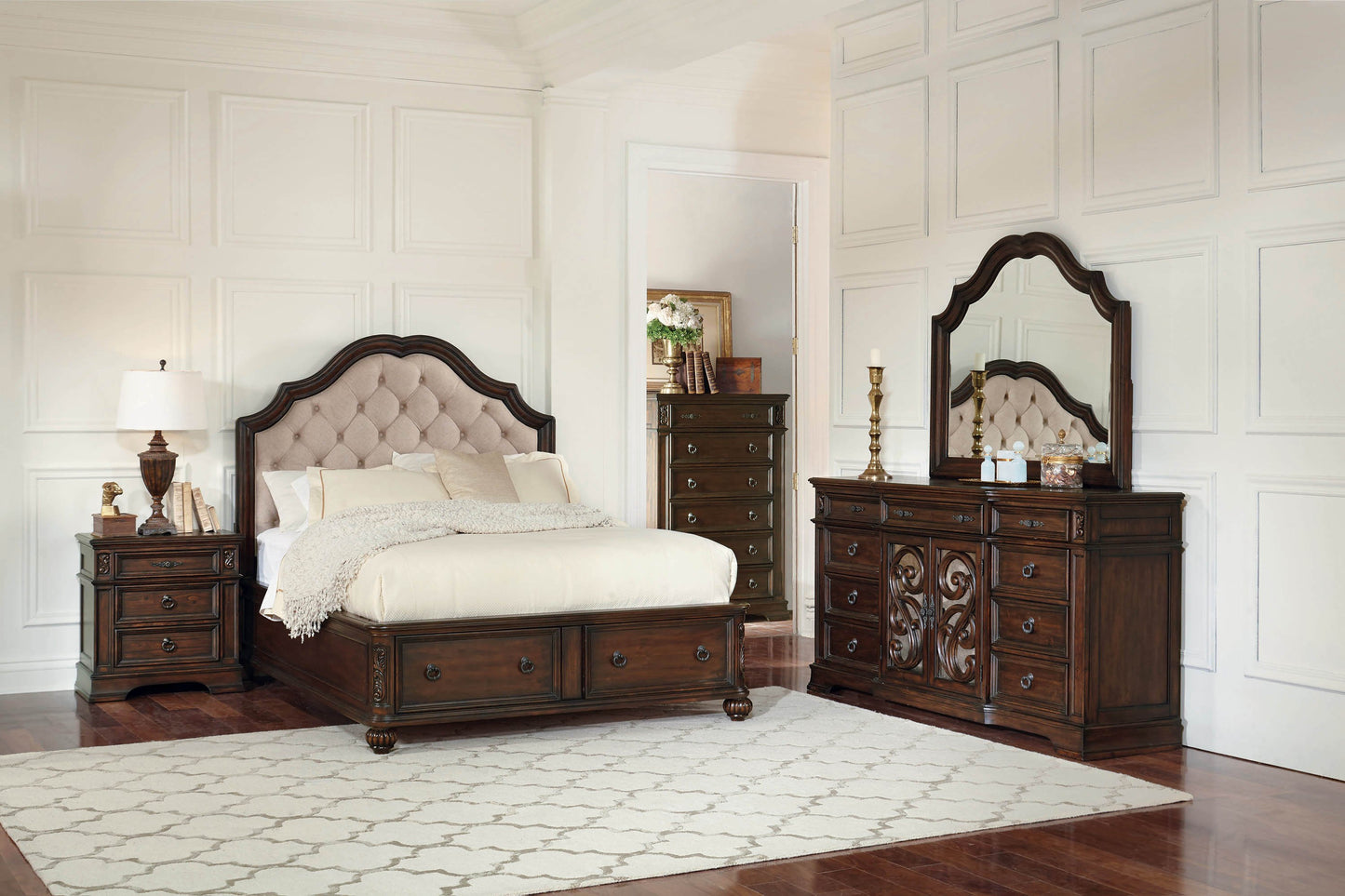 Ilana Traditional Antique Java Bed